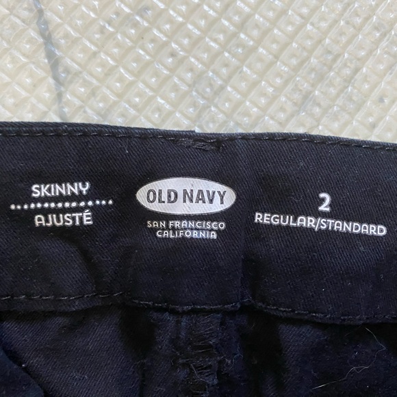 3/$15 Old Navy black pants - Picture 2 of 3